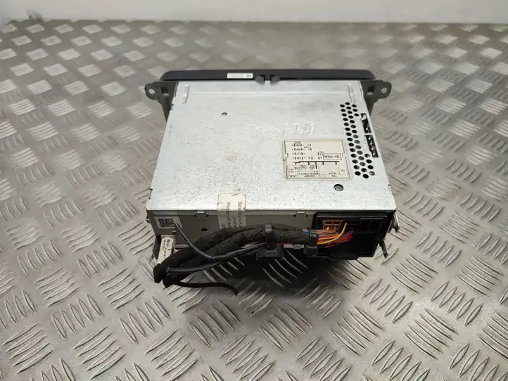 Volkswagen Transporter-Caravelle (2009 - 2015)  7E0035156B Радио/ проигрыватель CD/DVD / навигация