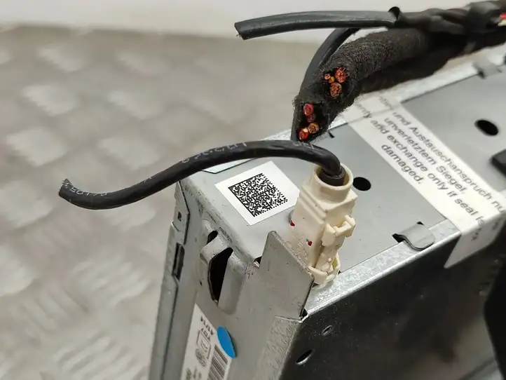 Volkswagen Transporter-Caravelle (2009 - 2015)  7E0035156B Радио/ проигрыватель CD/DVD / навигация