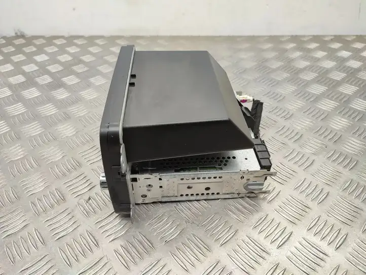 Volkswagen Transporter-Caravelle (2009 - 2015)  7E0035156B Радио/ проигрыватель CD/DVD / навигация