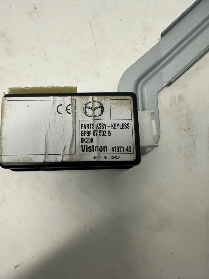 Mazda 6 (2005 - 2007) GP9F675DZB Блок бесключевого доступа — фото 1