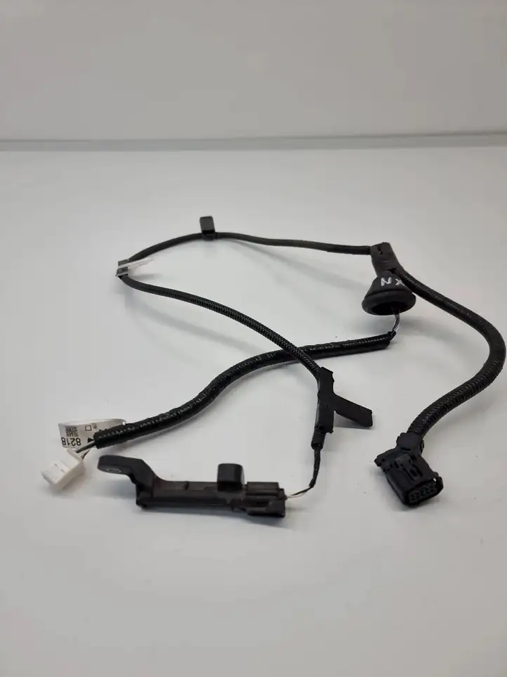 Lexus NX (2021 - ) 8218378050 Прочая электропроводка — фото 1