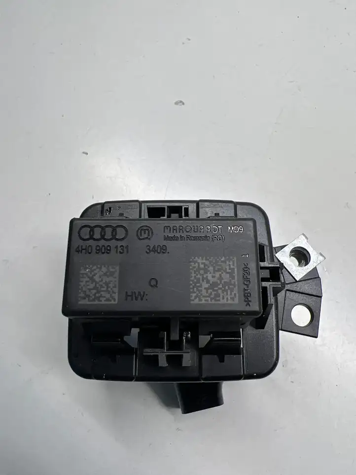 Audi A6 C7 (2011 - 2014) 4H0909131 Блок бесключевого доступа — фото 1