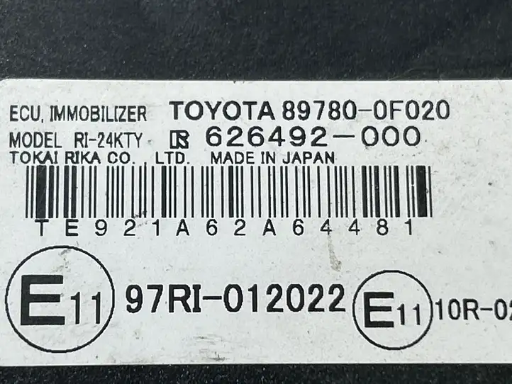 Toyota Corolla Verso AR10 (2004 - 2009) 897800F020 Блок иммобилайзера — фото 3