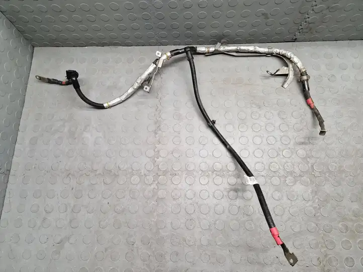 BMW 1 F20 F21 (2011 - 2019) 8584698 Плюсовой провод аккумулятора — фото 4