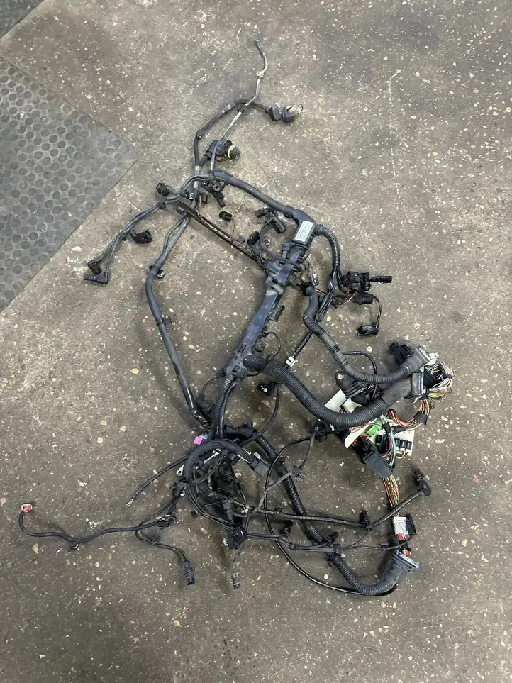 BMW 3 F30 F35 F31 (2012 - 2018) 8518802 Прочая электропроводка — фото 1