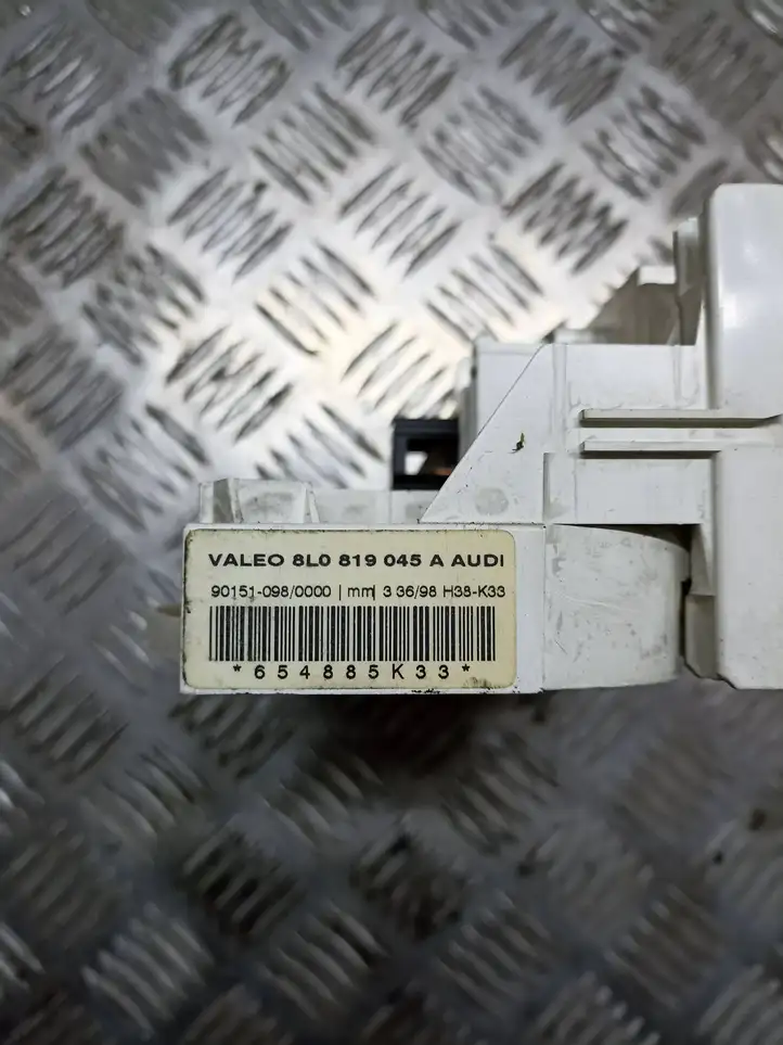 Audi A3/S3 8L (1996 - 2000) 8L0819045A Модуль управления кондиционером — фото 2
