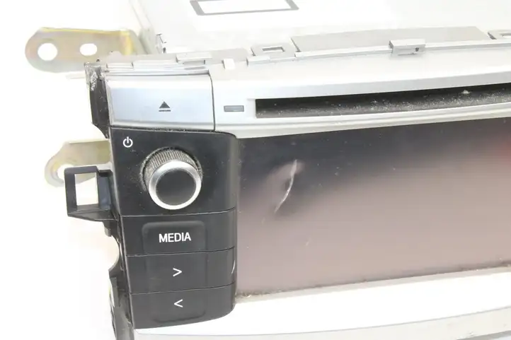 Toyota Corolla Verso E121 (2004 - 2007) 861400F030 Магнитола / мультимедийная система — фото 3