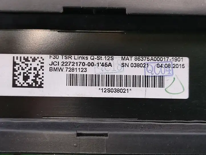 BMW M3 F80 (2014 - 2020) 7281123 Солнцезащитная шторка заднего бокового окна — фото 4