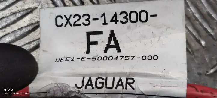Jaguar XF X250 (2007 - 2015) CX2314300 Плюсовой провод аккумулятора — фото 2