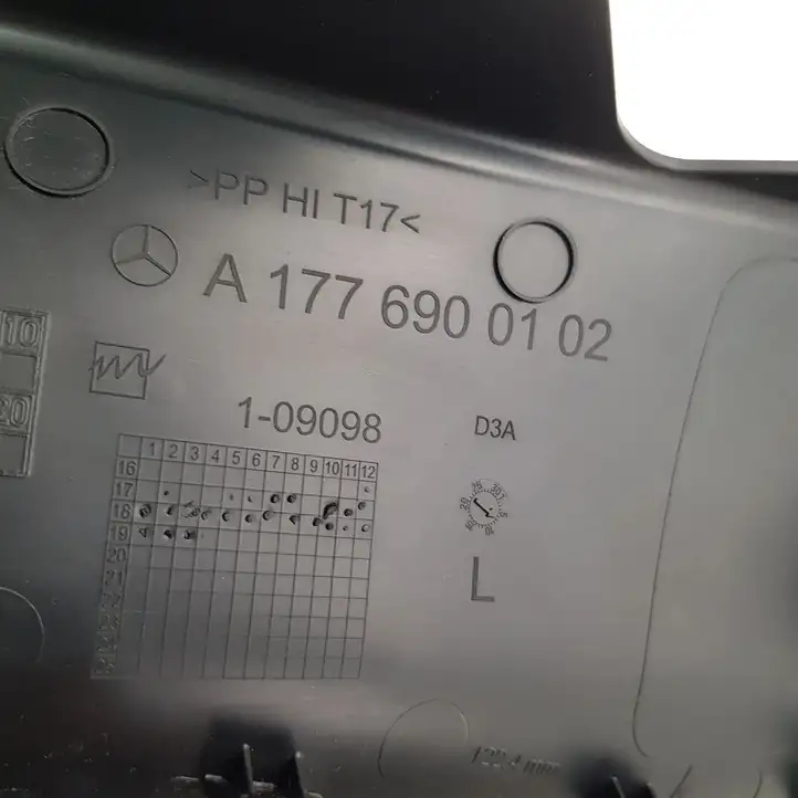 Mercedes-Benz A W177 (2018 - ) A1776900102 Прочие детали салона — фото 8