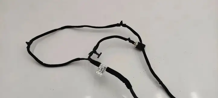 Kia Stinger (2017 - )  89570J5100 Другой проводник