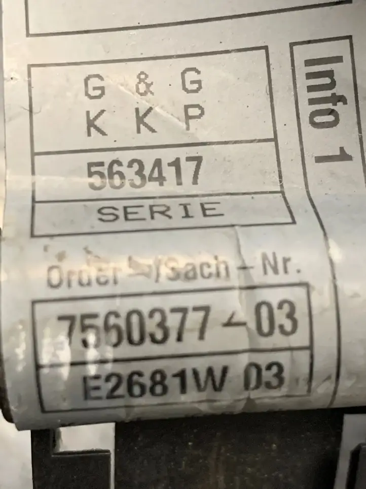 BMW 1 E81 E87 (2004 - 2011) 7560377 Плюсовой провод аккумулятора — фото 2