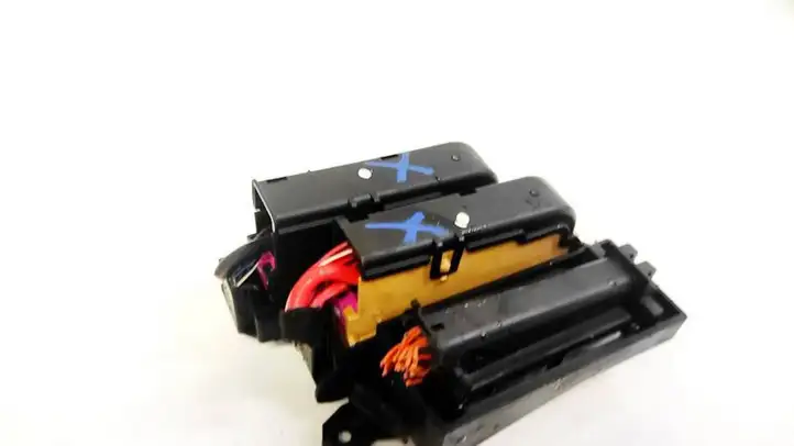 Audi Q5 (2008 - 2012)  8K0971846 Ящик предохранителей (комплект)