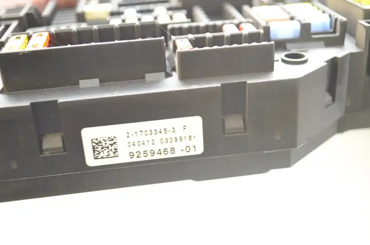 BMW X3 F25 (2010 - 2017) 9259468 Блок предохранителей (комплект) — фото 2