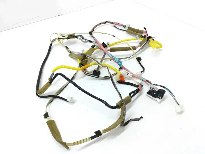 Toyota Land Cruiser (J120) (2002 - 2009) 82171 Прочая электропроводка — фото 1