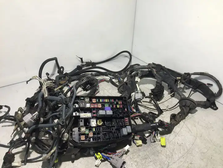 Toyota Auris E180 (2012 - 2018) VFM11F41Z16 Проводка двигателя — фото 10