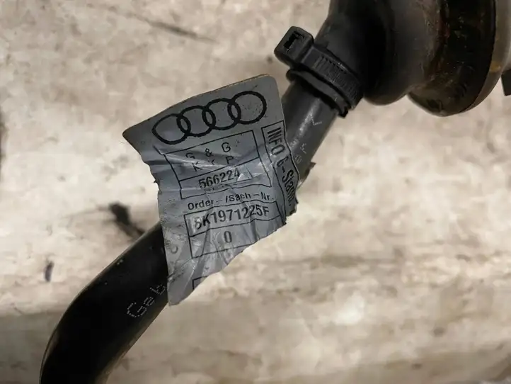 Audi A4 S4 B8 8K (2007 - 2011) 8K1971225 Плюсовой провод аккумулятора — фото 3