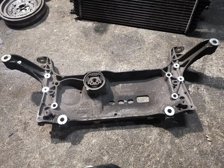 Volkswagen Tiguan (2007 - 2011) 3C0199369H Передняя балка подвески — фото 1