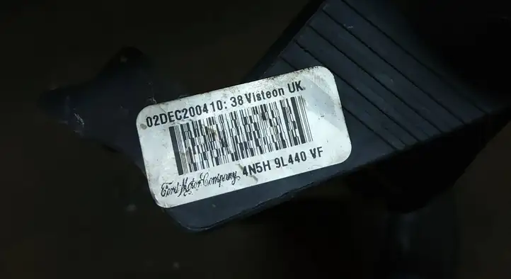 Volvo V50 (2004 - 2008) 4N5H9L440VF Интеркулер — фото 2