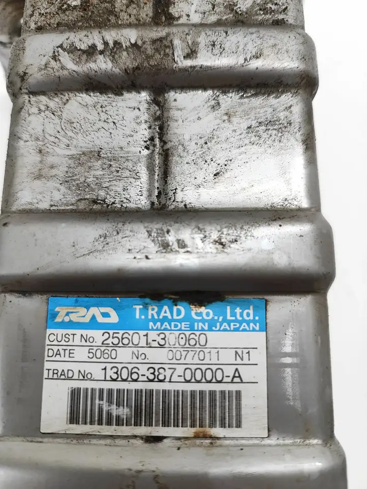 Toyota Land Cruiser (J120) (2002 - 2009) 2560130060 Охладитель клапана EGR — фото 6