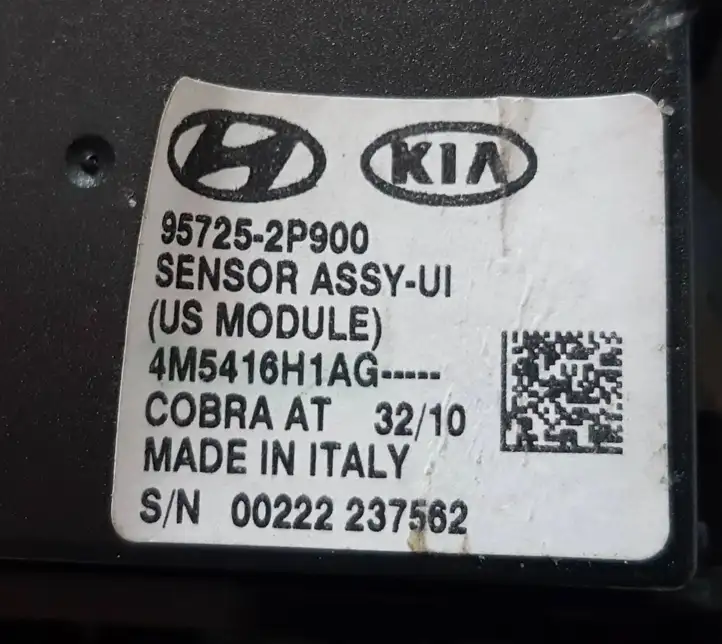 Kia Sorento (2009 - 2014) 957252P900 Датчик охранной сигнализации — фото 2
