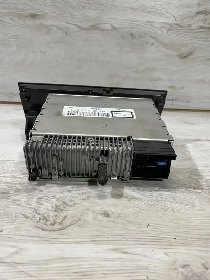 BMW 1 E81 E87 (2004 - 2011) 9216275 Магнитола / мультимедийная система — фото 2