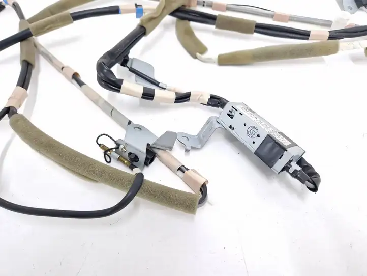 Toyota Land Cruiser (J120) (2002 - 2009) 8630060220 Прочая электропроводка — фото 3