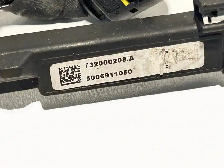 Toyota Avensis T270 (2015 - 2018) 732000208A Прочая электропроводка — фото 3