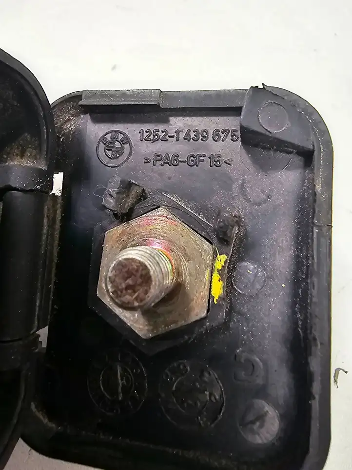 BMW X5 E53 (1999 - 2006)  12521439675 Узел подключения плюсовых проводов