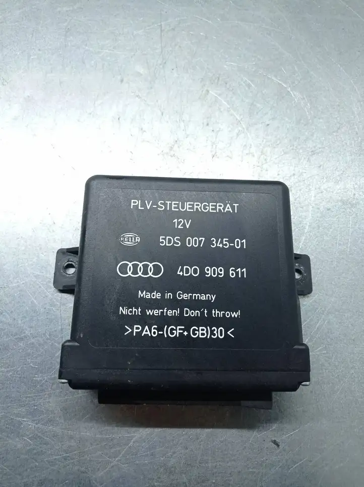 Audi A6 S6 C5 4B (2001 - 2004) 4D0909611 Блок управления усилителем руля — фото 1