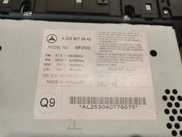 Mercedes-Benz C W203 (2000 - 2007) 2038273842 Магнитола / мультимедийная система — фото 4