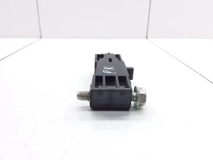 Mazda 5 (2005 - 2010) C23657KC0 Датчик удара SRS — фото 4