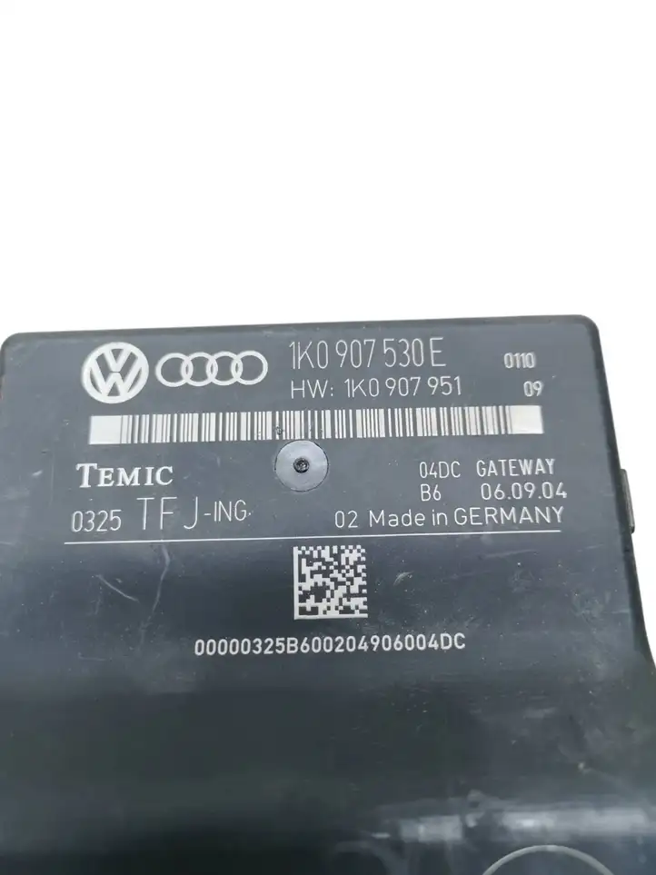 Volkswagen Touran I (2003 - 2010) 1K0907530E Модуль Gateway — фото 7