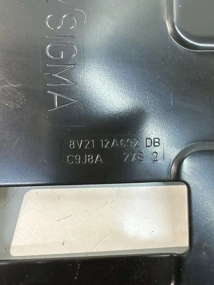 Ford Fiesta (2009 - 2012) 8V2112A692 Кронштейн ЭБУ двигателя — фото 5