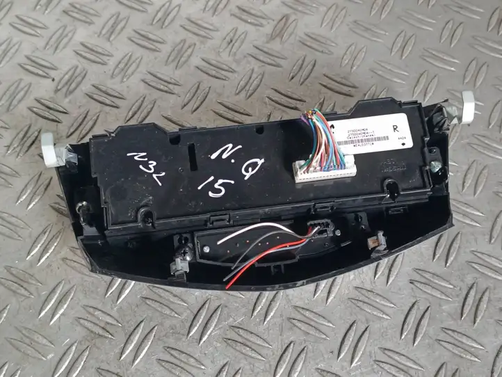Nissan Qashqai (2013 - 2017) 275004EM0A Блок управления кондиционером — фото 2