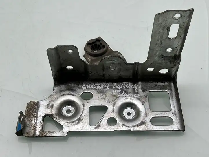 Nissan Qashqai (2010 - 2013) Кронштейн ЭБУ двигателя — фото 1