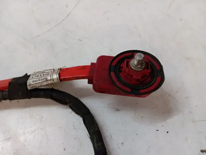 BMW 3 F30 F35 F31 (2012 - 2018) 9387148 Плюсовой провод аккумулятора — фото 3
