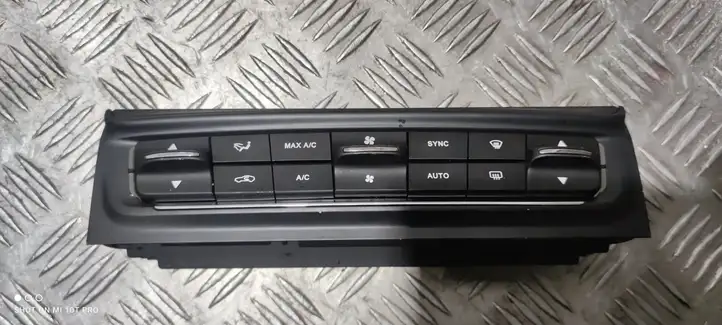 Maserati Quattroporte (2016 - 2021) 06700749200 Модуль управления кондиционером — фото 1