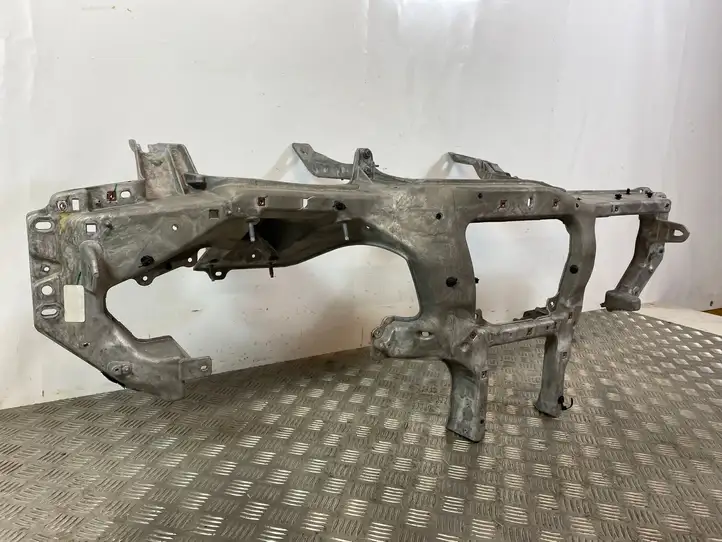 Jeep Grand Cherokee (2021 - )   Балка крепления панели