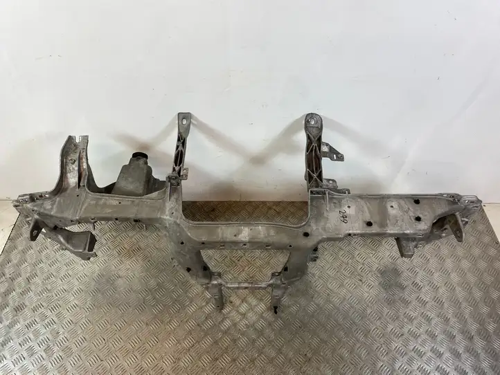 Jeep Grand Cherokee (2021 - )   Балка крепления панели