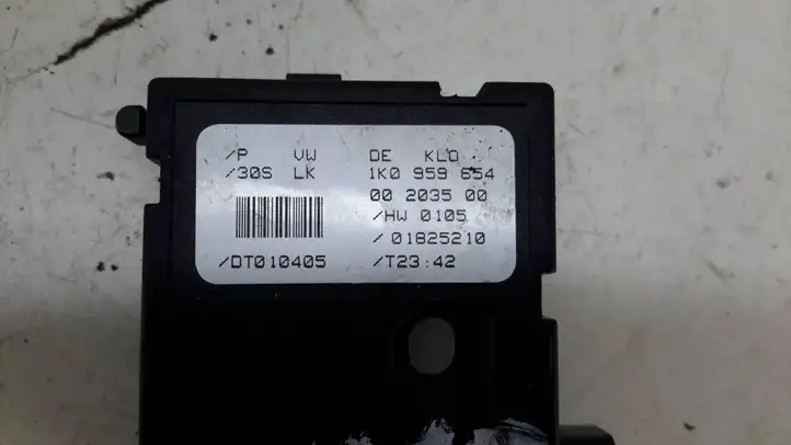 Volkswagen Caddy (2004 - 2010) 1K0959654 Датчик угла поворота руля — фото 4