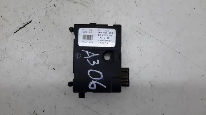 Audi A3/S3 8P (2004 - 2008) 1K0959654 Датчик угла поворота руля — фото 1
