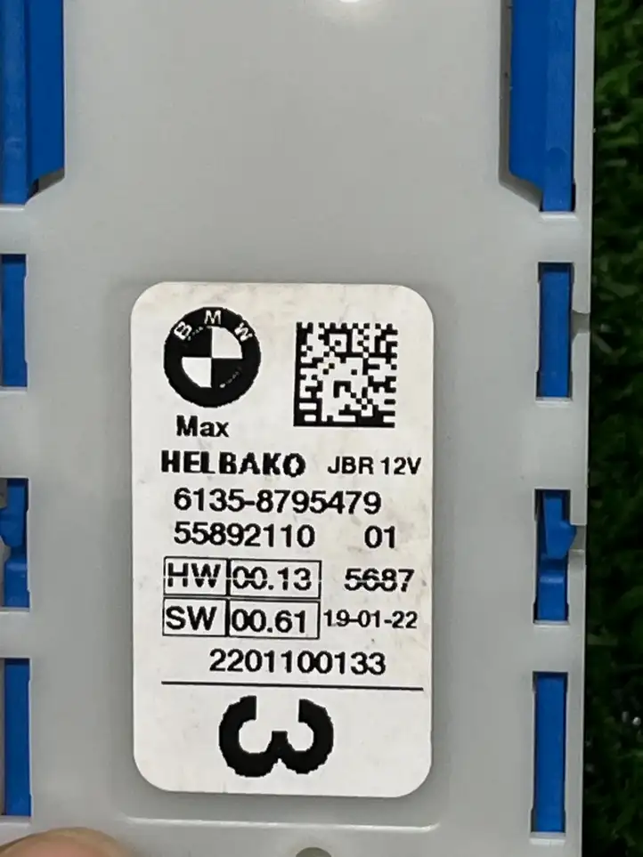 BMW 3 G20 G21 (2019 - ) 61358795479 Преобразователь напряжения — фото 3
