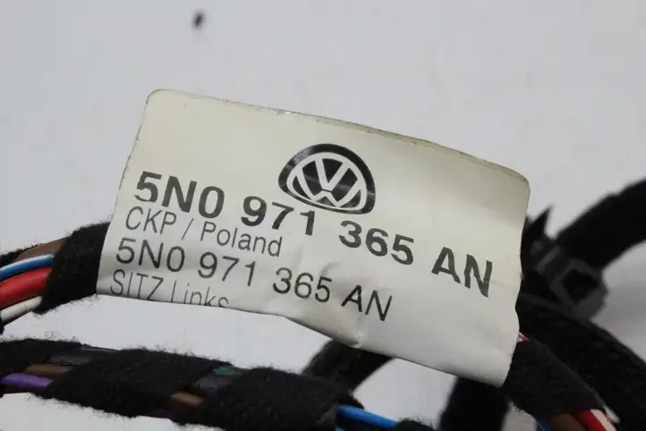 Volkswagen Tiguan (2007 - 2011) Прочая электропроводка — фото 8