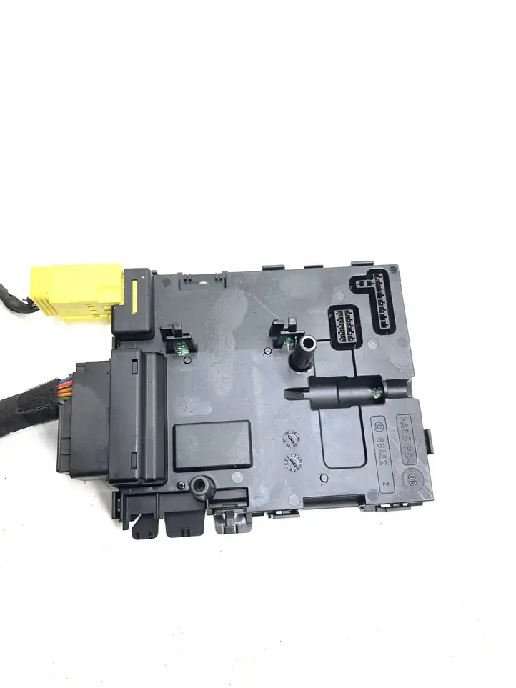Volkswagen PASSAT B6 (2005 - 2010) 3C0953549J Датчик угла поворота руля — фото 11