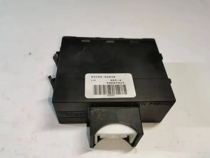 Toyota Corolla Verso E121 (2001 - 2004) 8978005040 Блок иммобилайзера — фото 1