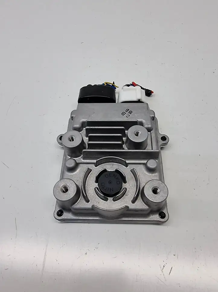Lexus RX 450H (2015 - 2019) 8957158010 Блок управления топливным насосом — фото 1