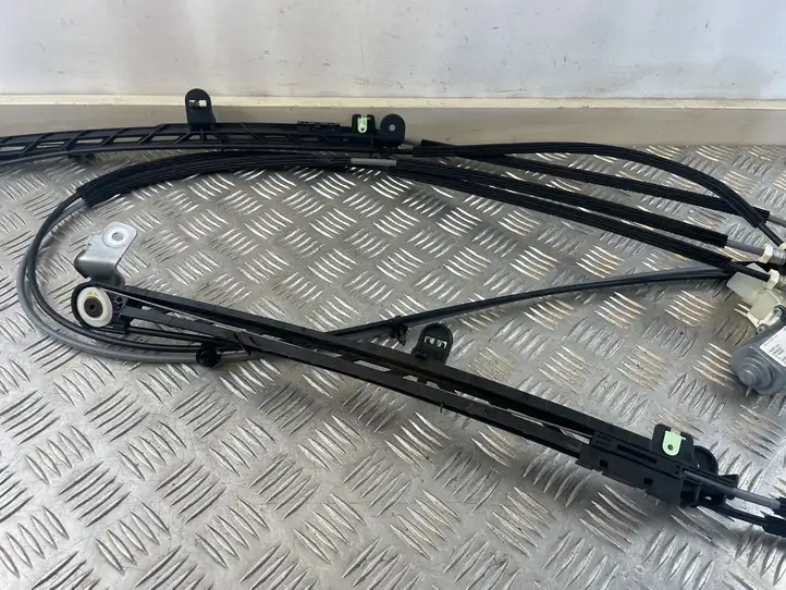 BMW 5 G30 G31 (2016 - ) 7385491 Механизм шторки багажника — фото 3