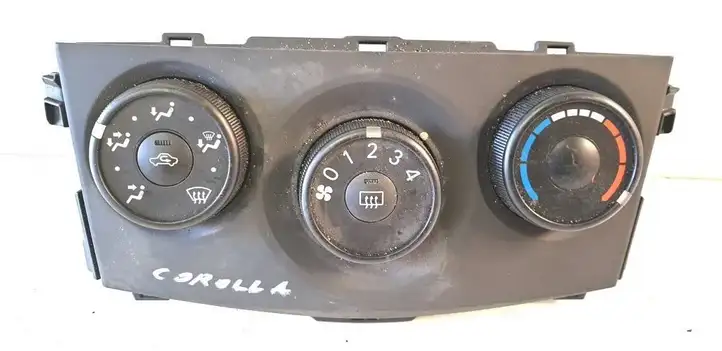 Toyota Corolla E120 E130 (2000 - 2004) 758818 Блок управления кондиционером — фото 1