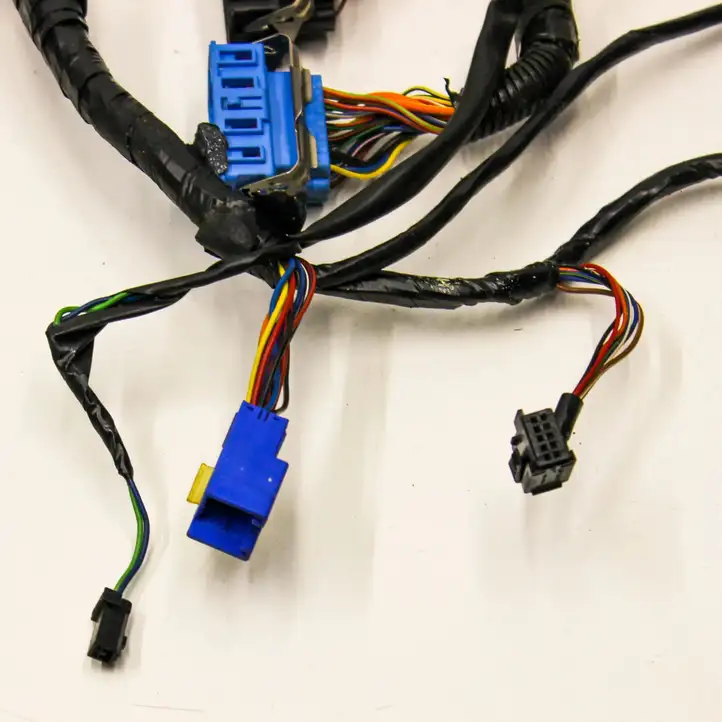 Jaguar XK8 - XKR (1996 - 2004) LJE3190AA Проводка передней двери — фото 2